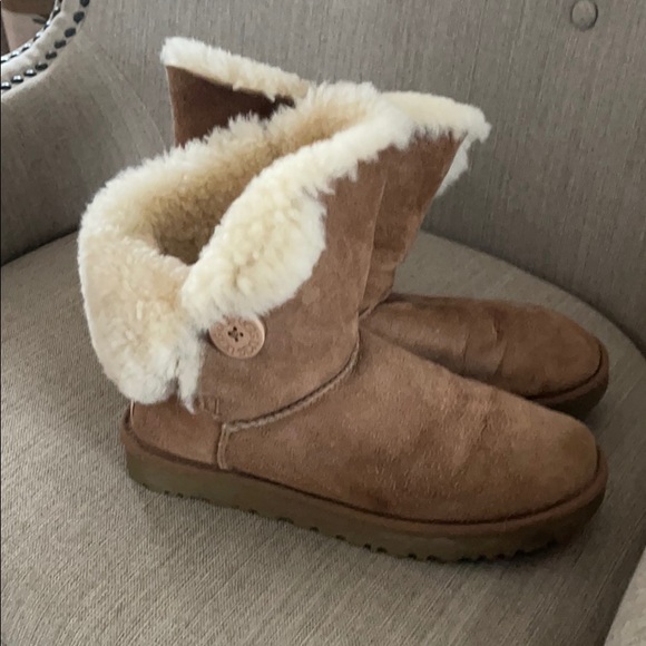 Bailey Button Ugg boots - Picture 3 of 7